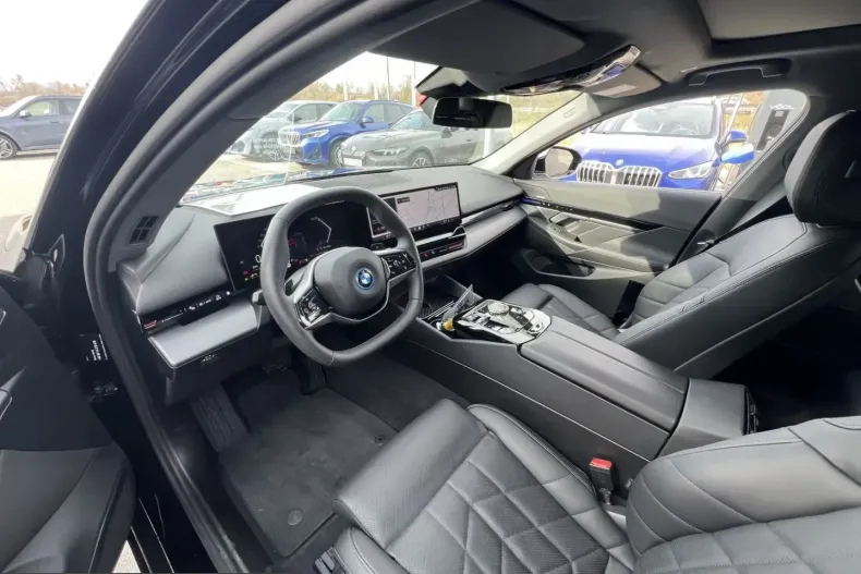 BMW 530 (Seria 5) din 2024 cu 19.100 km - oferta BMW210105 - foto 9