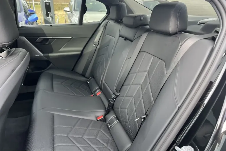 BMW 530 (Seria 5) din 2024 cu 19.100 km - oferta BMW210105 - foto 24