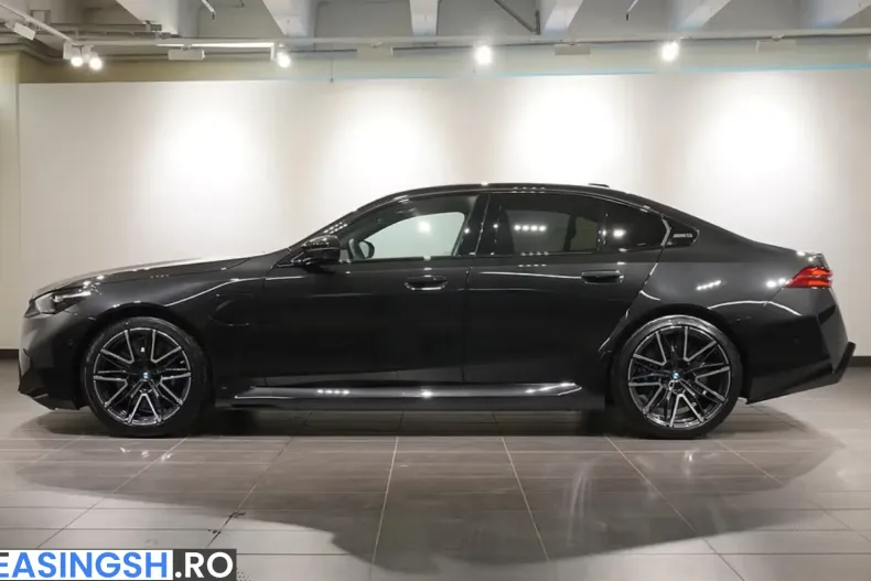 BMW M5 (Seria 5) din 2026 cu 50 km - oferta BMW210106 - foto 6