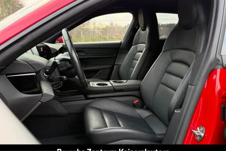 Porsche Taycan din 2022 cu 47.600 km - oferta POR210115 - foto 5