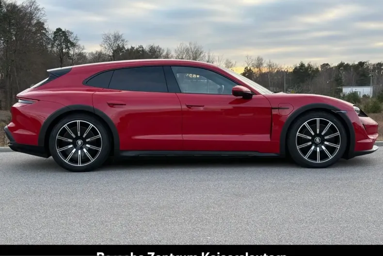 Porsche Taycan din 2022 cu 47.600 km - oferta POR210115 - foto 7