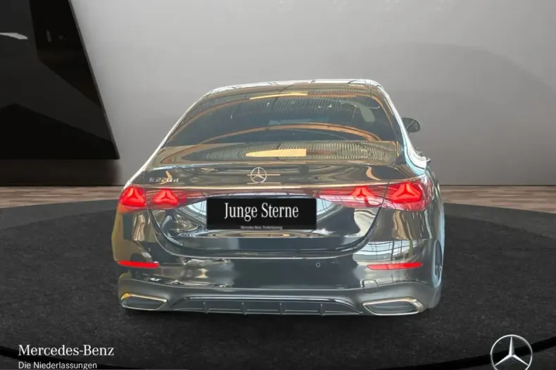 Mercedes-Benz E 220 (Clasa E) din 2025 cu 15.216 km - oferta MER210117 - foto 6