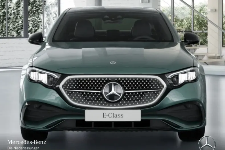 Mercedes-Benz E 300 (Clasa E) din 2025 cu 16.838 km - oferta MER210119 - foto 5