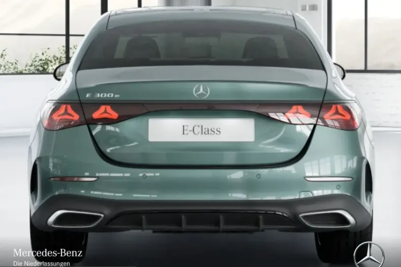 Mercedes-Benz E 300 (Clasa E) din 2025 cu 16.838 km - oferta MER210119 - foto 6