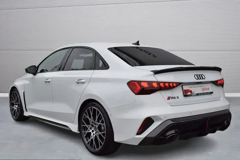 Audi RS3 din 2024 cu 4.500 km - oferta AUD210123 - foto 3