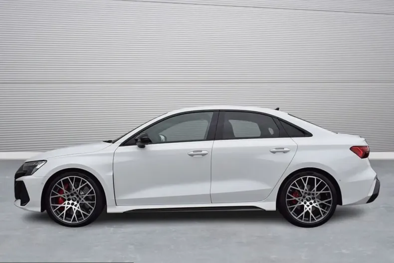 Audi RS3 din 2024 cu 4.500 km - oferta AUD210123 - foto 4