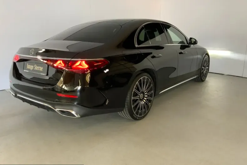 Mercedes-Benz E 200 (Clasa E) din 2025 cu 11.280 km - oferta MER210124 - foto 4