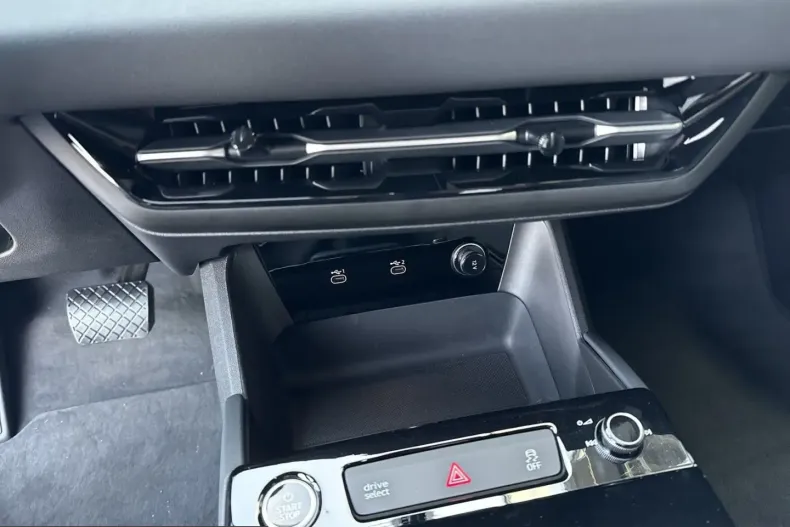 Audi A6 e-tron din 2025 cu 6.762 km - oferta AUD210126 - foto 15