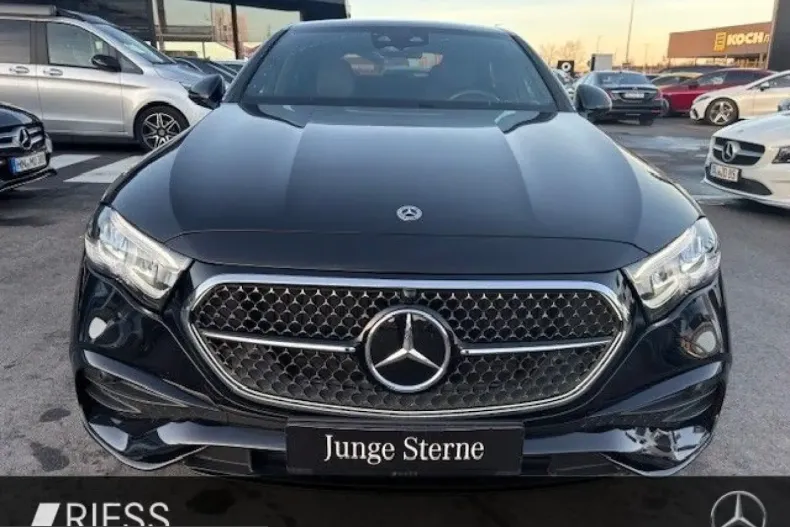 Mercedes-Benz E 200 (Clasa E) din 2024 cu 40.572 km - oferta MER210128 - foto 3