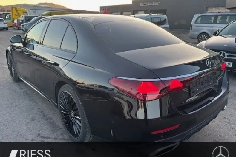 Mercedes-Benz E 200 (Clasa E) din 2024 cu 40.572 km - oferta MER210128 - foto 5