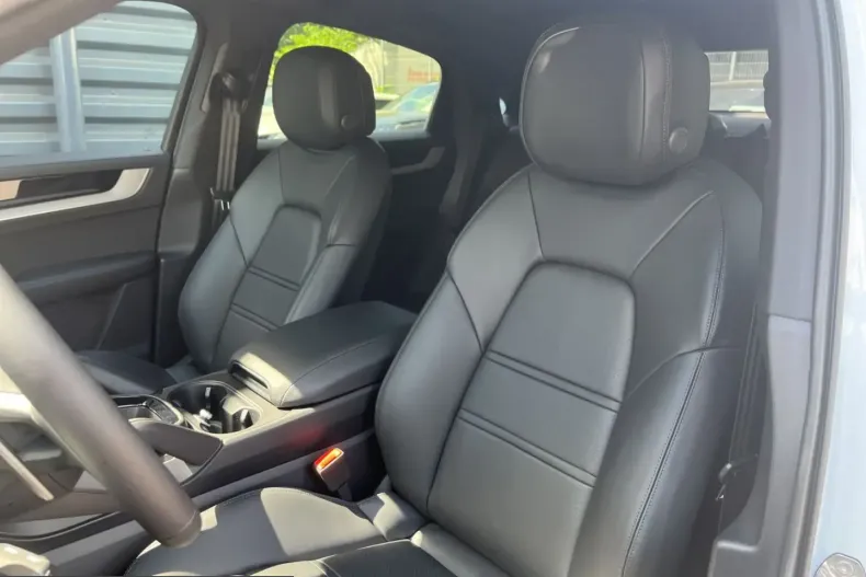 Porsche Cayenne din 2025 cu 18.500 km - oferta POR210137 - foto 5