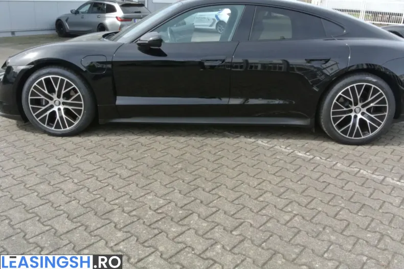 Porsche Taycan din 2023 cu 29.886 km - oferta POR210141 - foto 4