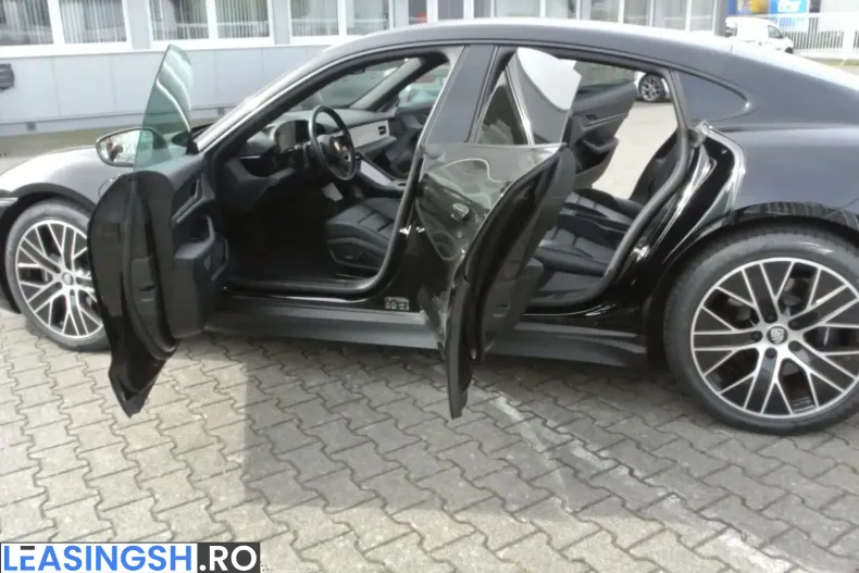Porsche Taycan din 2023 cu 29.886 km - oferta POR210141 - foto 8