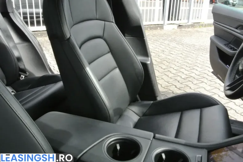 Porsche Taycan din 2023 cu 29.886 km - oferta POR210141 - foto 9