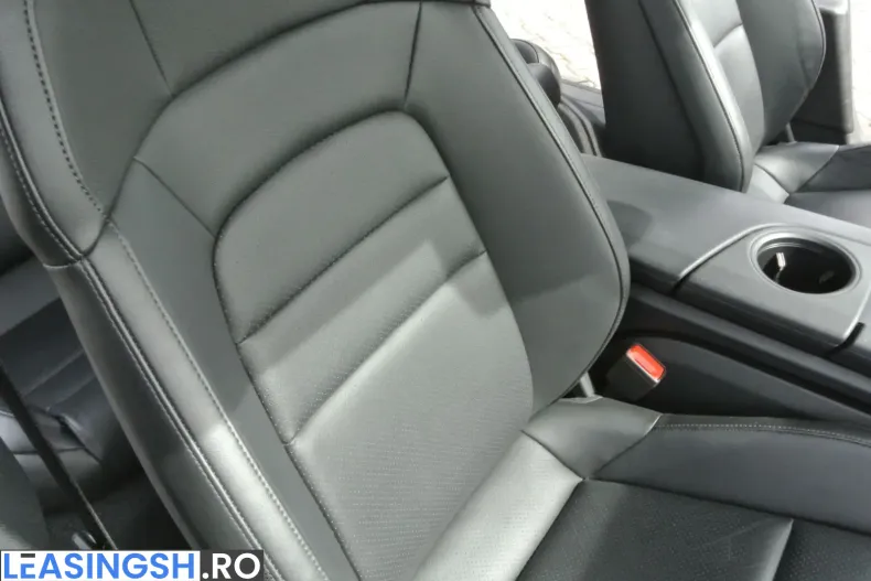Porsche Taycan din 2023 cu 29.886 km - oferta POR210141 - foto 11