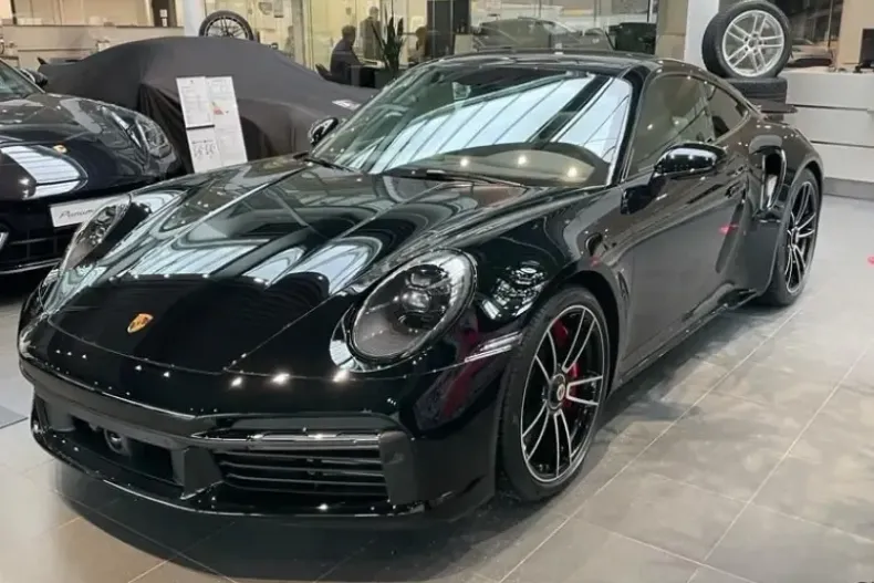 Porsche 992 din 2023 cu 5.300 km - oferta POR210143 - foto 1