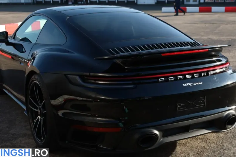 Porsche 992 din 2023 cu 5.300 km - oferta POR210143 - foto 6