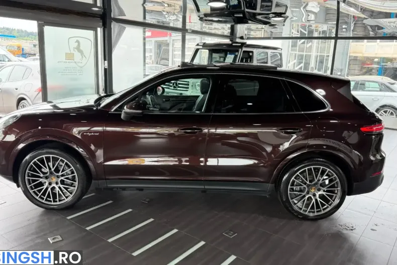 Porsche Cayenne din 2021 cu 71.008 km - oferta POR210153 - foto 8