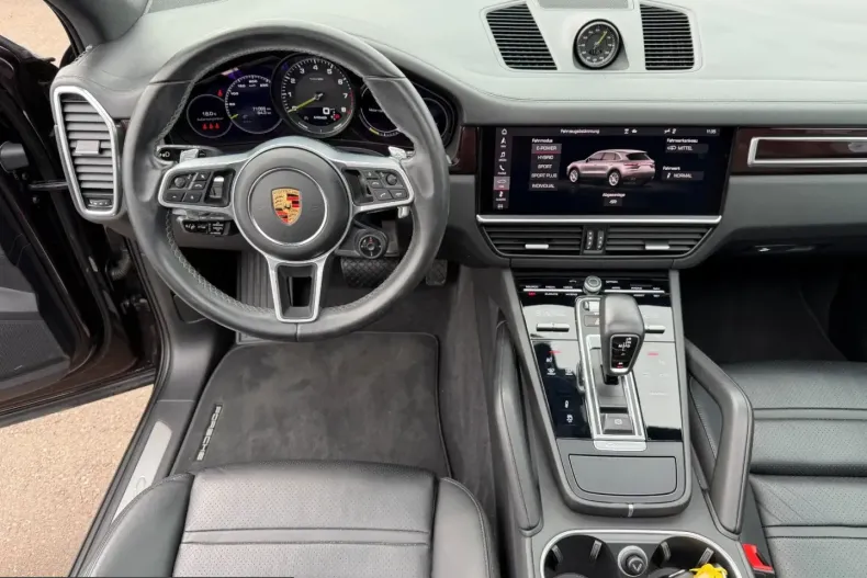 Porsche Cayenne din 2021 cu 71.008 km - oferta POR210153 - foto 11