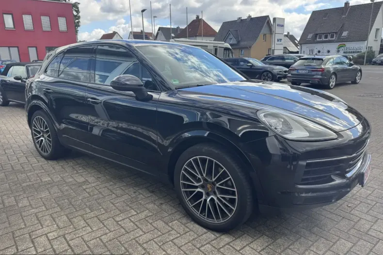 Porsche Cayenne din 2021 cu 92.870 km - oferta POR210155 - foto 1