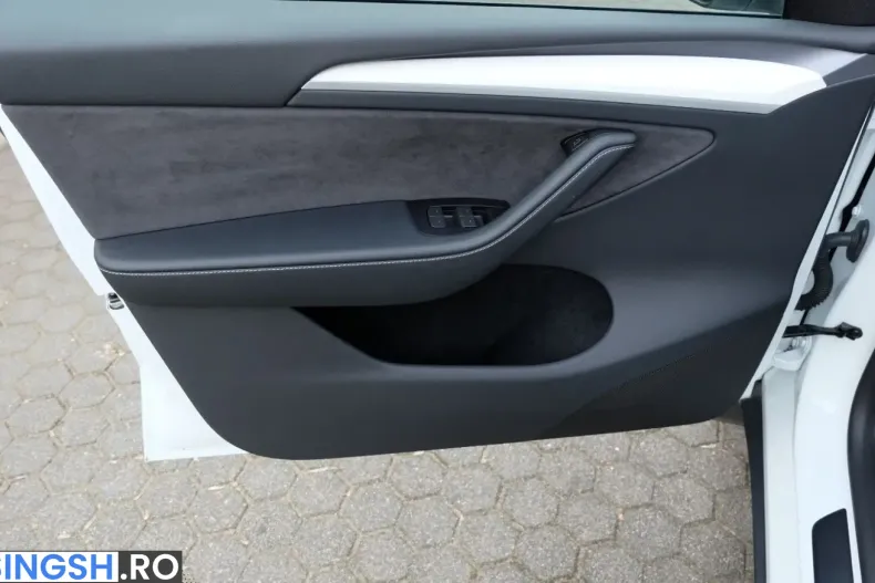 Tesla Model Y din 2024 cu 35.039 km - oferta TES210163 - foto 22