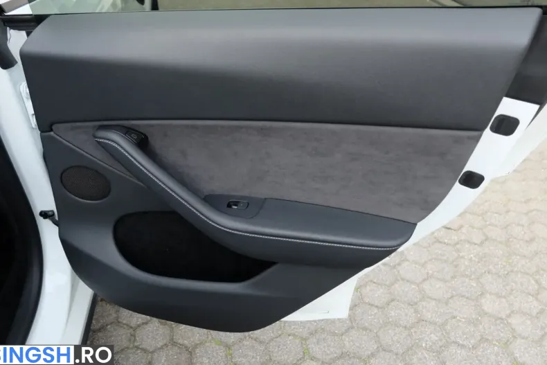 Tesla Model Y din 2024 cu 35.039 km - oferta TES210163 - foto 24