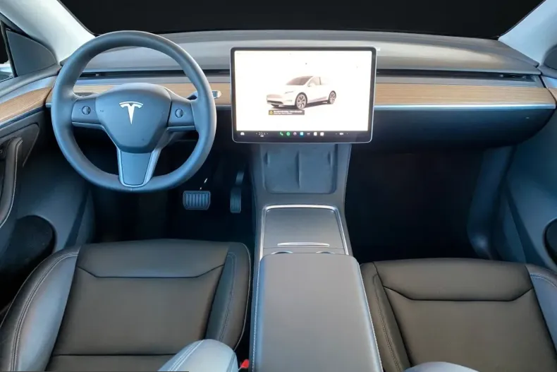 Tesla Model Y din 2025 cu 26.000 km - oferta TES210164 - foto 9