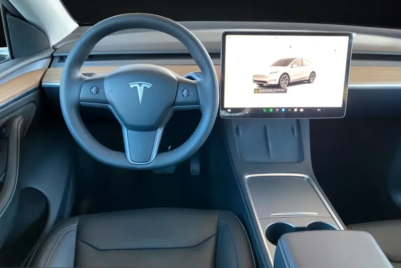 Tesla Model Y din 2025 cu 26.000 km - oferta TES210164 - foto 12