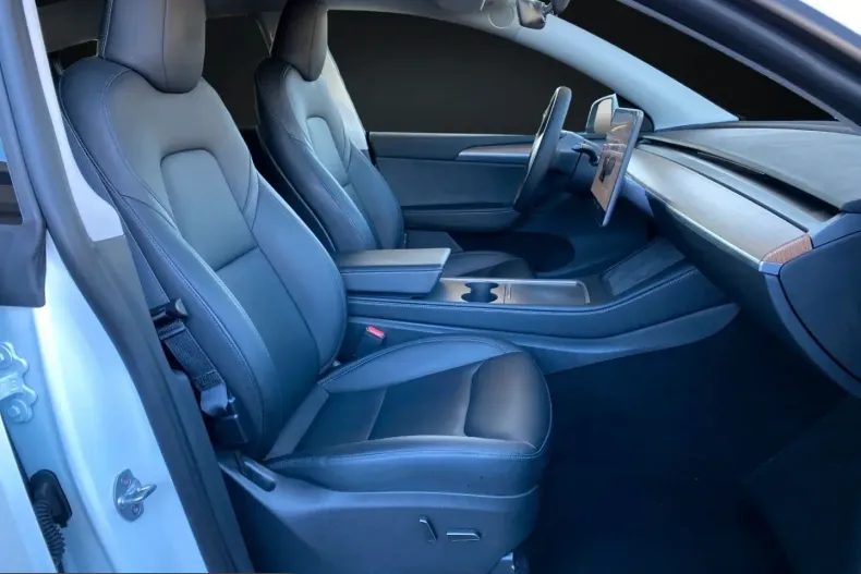 Tesla Model Y din 2025 cu 26.000 km - oferta TES210164 - foto 14