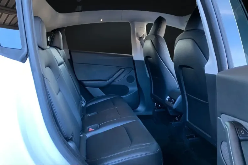 Tesla Model Y din 2025 cu 26.000 km - oferta TES210164 - foto 16