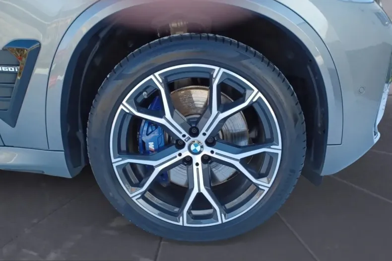 BMW X5 M60 (Seria X) din 2024 cu 14.601 km - oferta BMW210170 - foto 11
