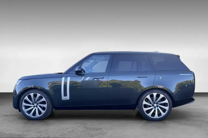 Land Rover Range Rover din 2024 cu 3.000 km - oferta LAN210183 - foto 2