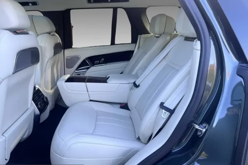 Land Rover Range Rover din 2024 cu 3.000 km - oferta LAN210183 - foto 7