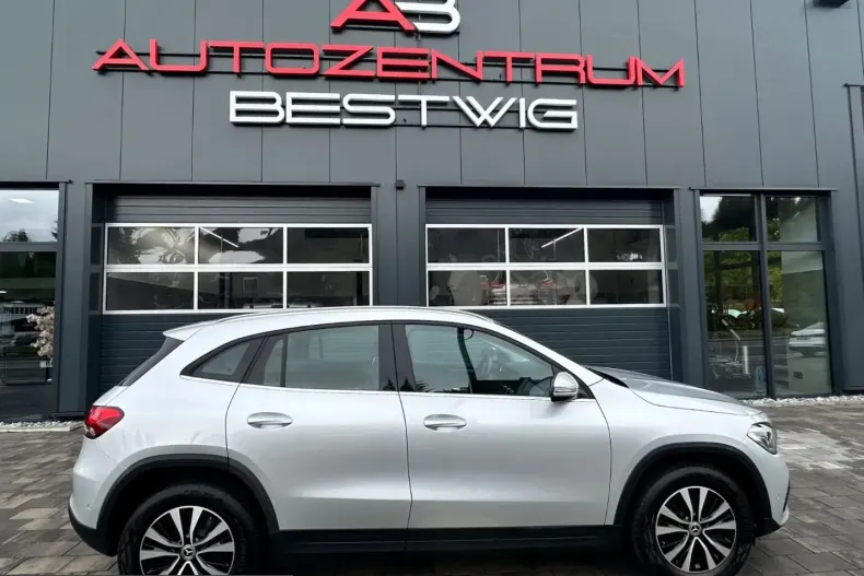 Mercedes-Benz GLA 220 (Clasa GLA) din 2021 cu 99.000 km - oferta MER210191 - foto 5