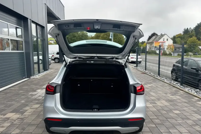 Mercedes-Benz GLA 220 (Clasa GLA) din 2021 cu 99.000 km - oferta MER210191 - foto 17
