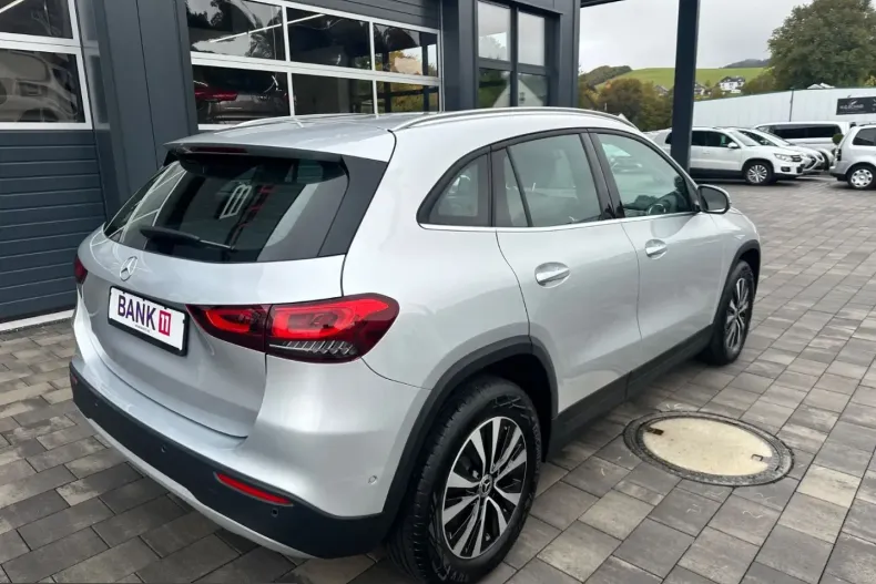 Mercedes-Benz GLA 220 (Clasa GLA) din 2021 cu 99.000 km - oferta MER210191 - foto 18