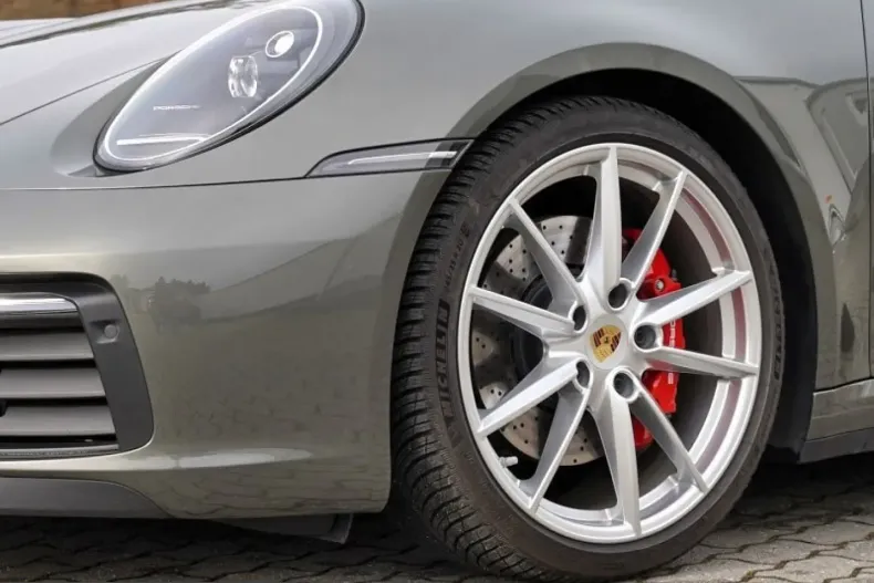 Porsche 992 din 2023 cu 45.500 km - oferta POR210195 - foto 4