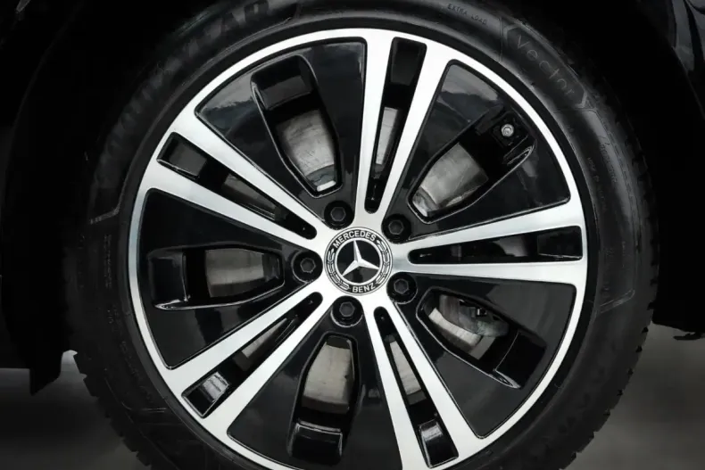 Mercedes-Benz E 450 (Clasa E) din 2023 cu 20.067 km - oferta MER210203 - foto 12