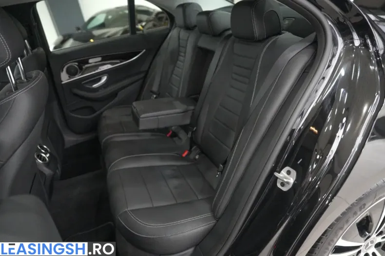 Mercedes-Benz E 450 (Clasa E) din 2023 cu 20.067 km - oferta MER210203 - foto 17