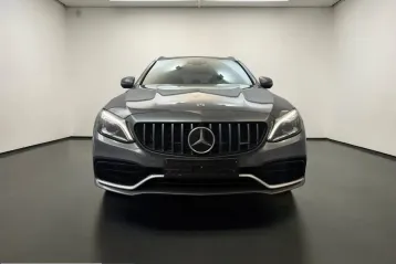 Mercedes-Benz C 63 AMG din 2021 - oferta MER210211