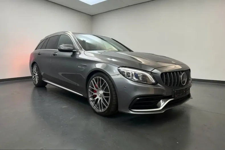 Mercedes-Benz C 63 AMG (Clasa C) din 2021 cu 25.000 km - oferta MER210211 - foto 4