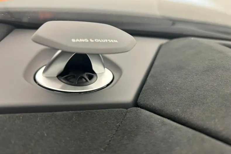 Lamborghini Urus din 2025 cu 12.000 km - oferta LAM210212 - foto 10