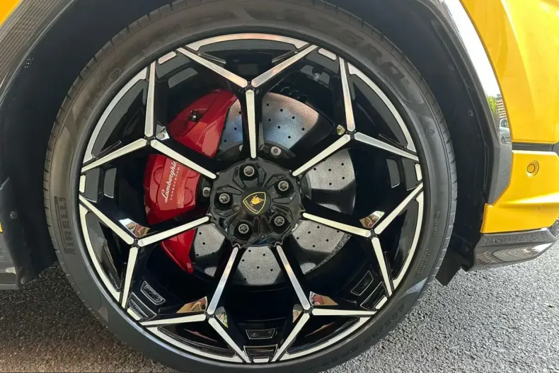 Lamborghini Urus din 2024 cu 15.000 km - oferta LAM210214 - foto 12