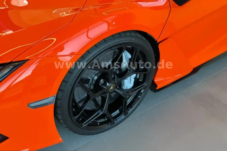 Lamborghini Revuelto din 2025 cu 1.545 km - oferta LAM210215 - foto 3