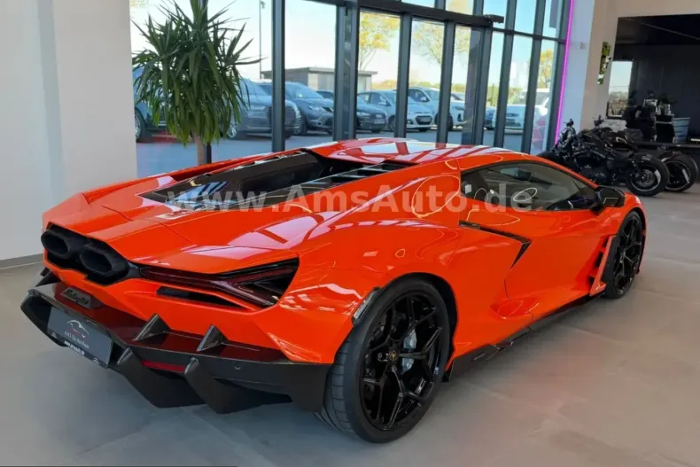 Lamborghini Revuelto din 2025 cu 1.545 km - oferta LAM210215 - foto 6