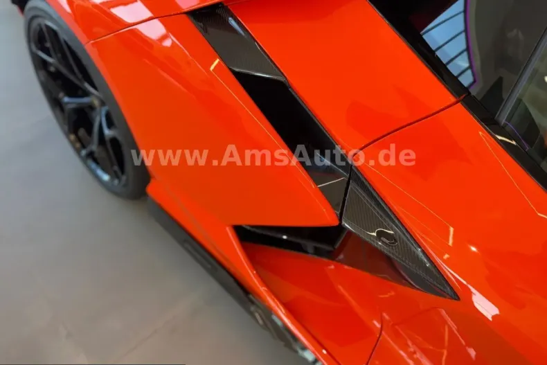 Lamborghini Revuelto din 2025 cu 1.545 km - oferta LAM210215 - foto 11
