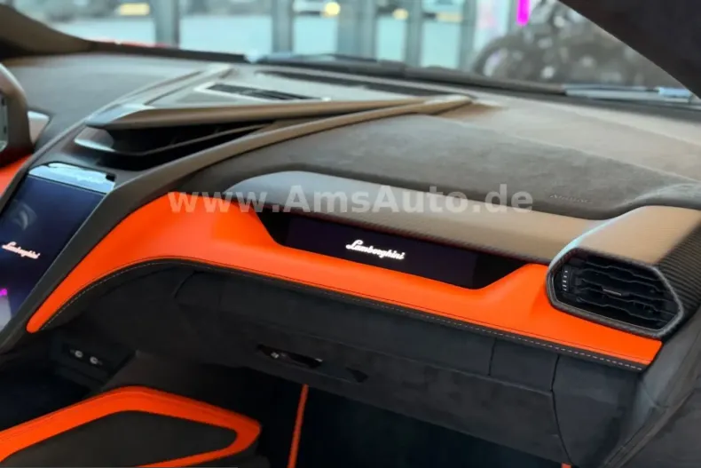 Lamborghini Revuelto din 2025 cu 1.545 km - oferta LAM210215 - foto 20