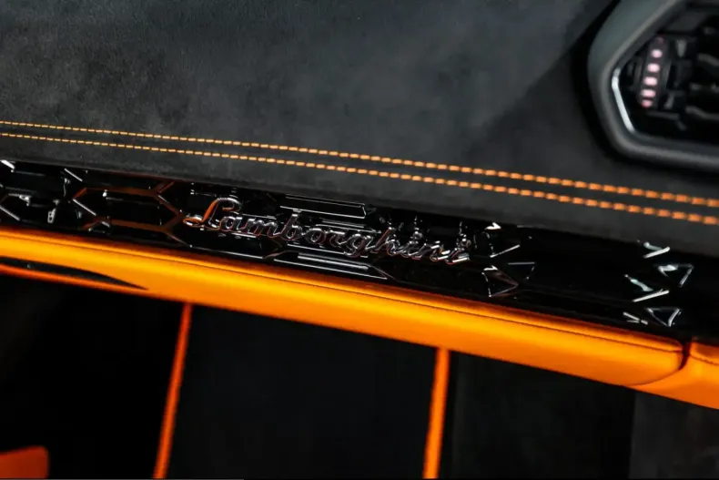 Lamborghini Huracán din 2024 cu 4.150 km - oferta LAM210216 - foto 14