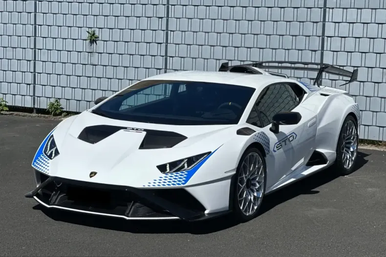 Lamborghini Huracán din 2024 cu 2.250 km - oferta LAM210217 - foto 1