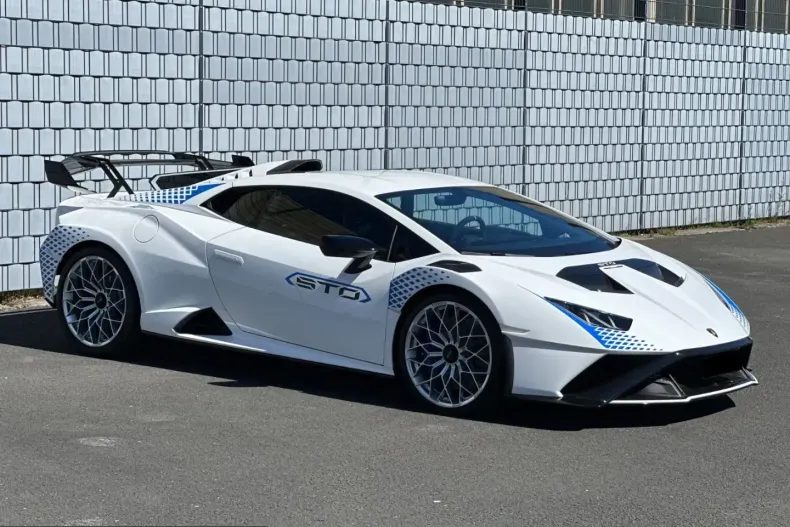 Lamborghini Huracán din 2024 cu 2.250 km - oferta LAM210217 - foto 7